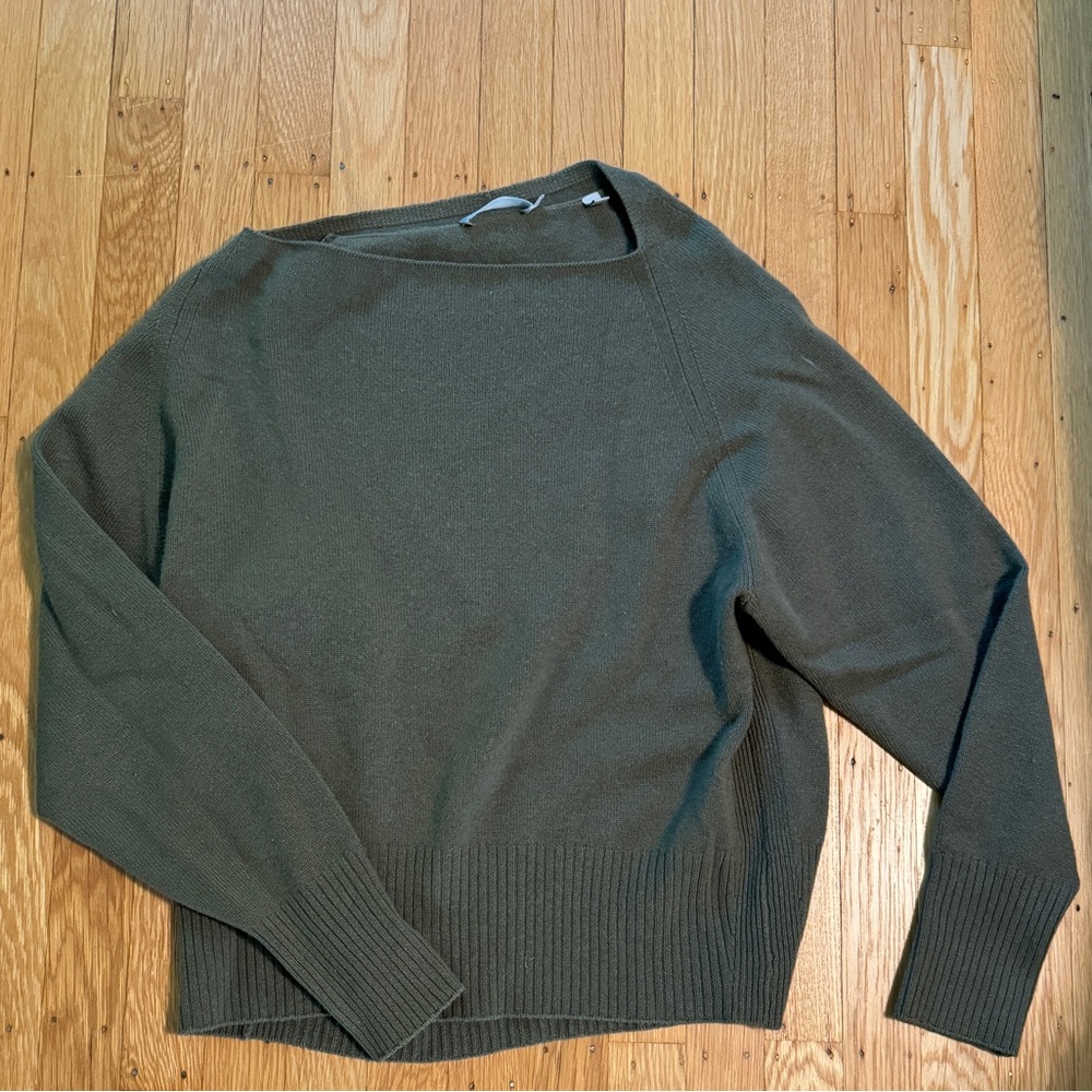 Vince Long Sleeve Boat Neck wool sweater